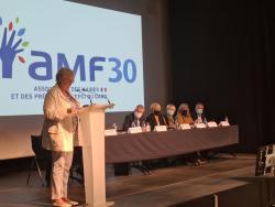 Territoires : Marie-Françoise Lecaillon, préfète du Gard, à l'assemblée générale de l'AMF du Gard